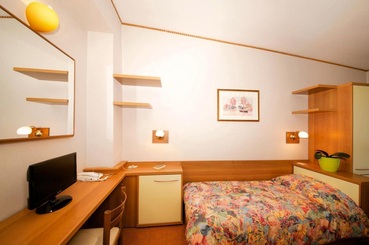 Albergo Ponte Di Nava Ormea Kültér fotó